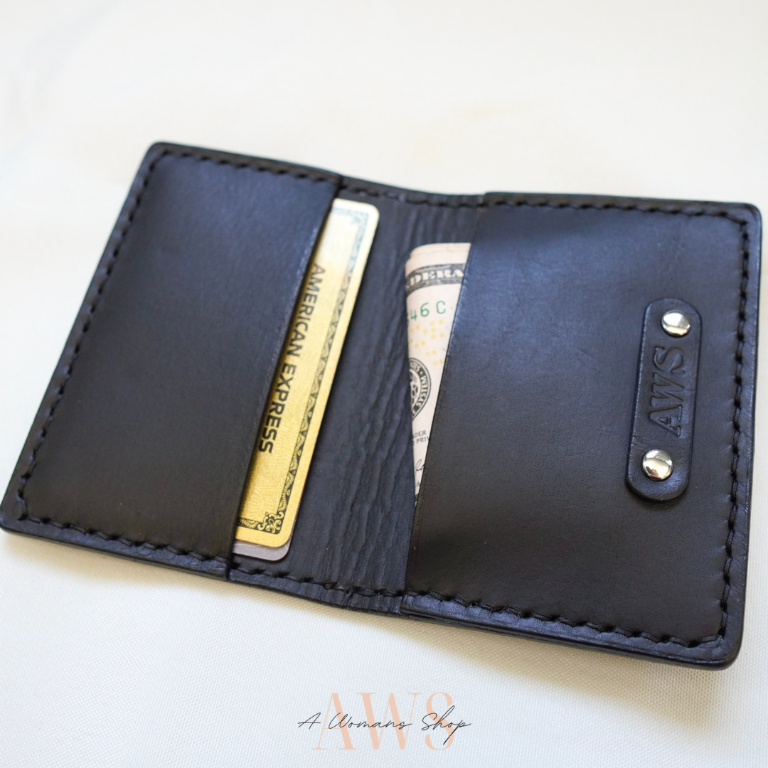 Simple & Small Bifold - Black Pebbled