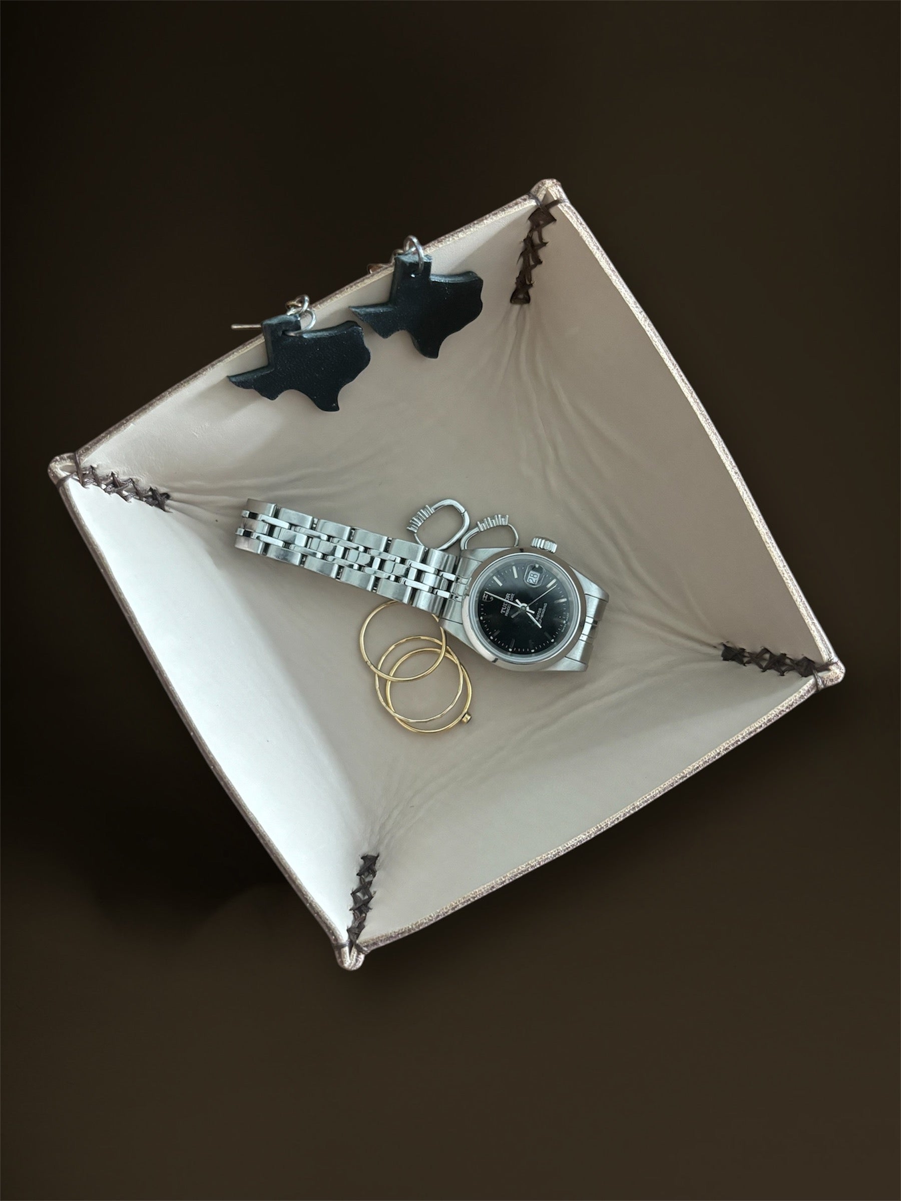 Leather jewelry tray top view